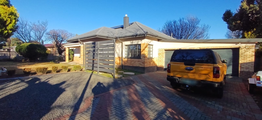 4 Bedroom Property for Sale in Jordania Free State